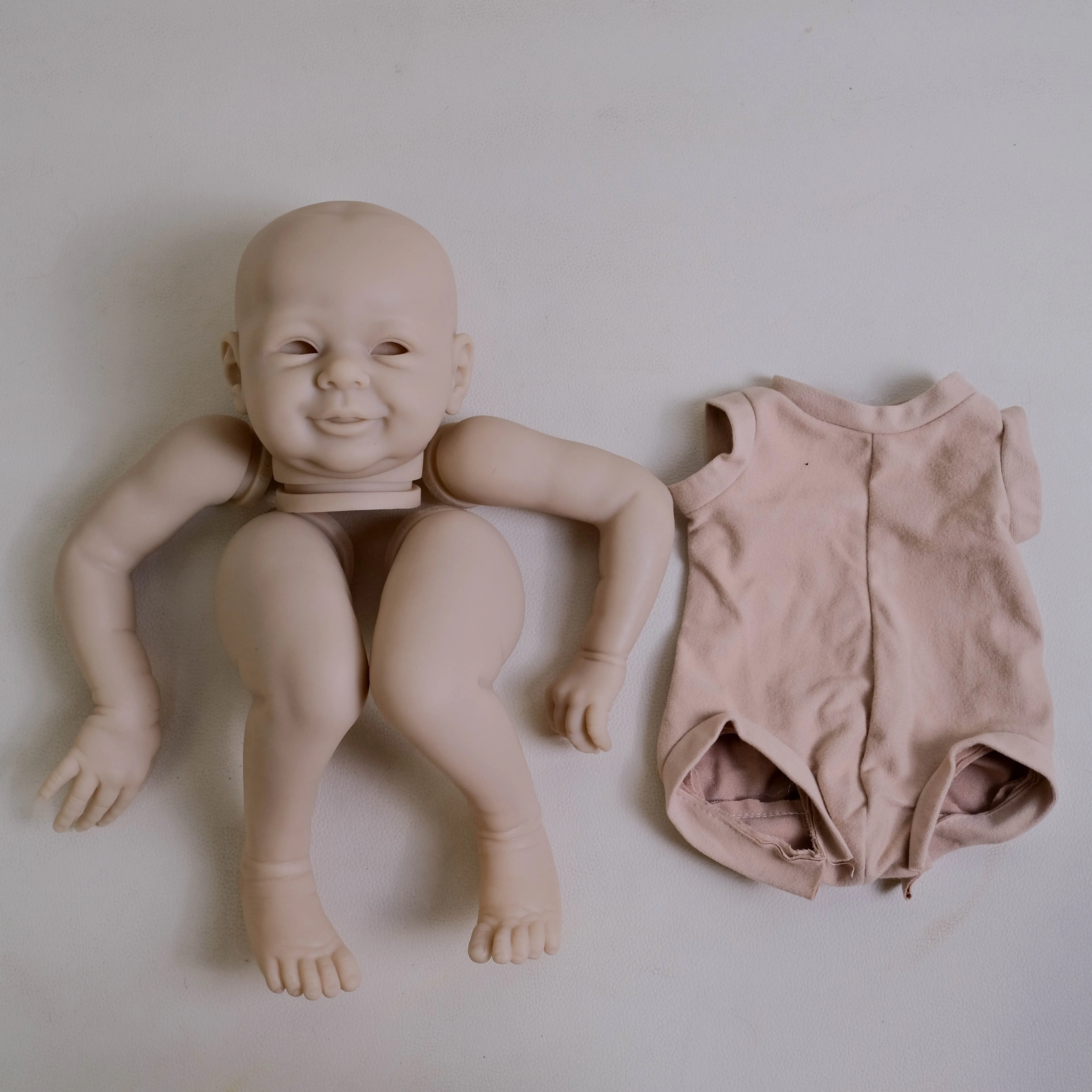 DLS 뉴 리본 인형 키트 20인치 아바 조이 미완성 미도색 DIY 인형 부품 (천 몸체와 눈 포함)