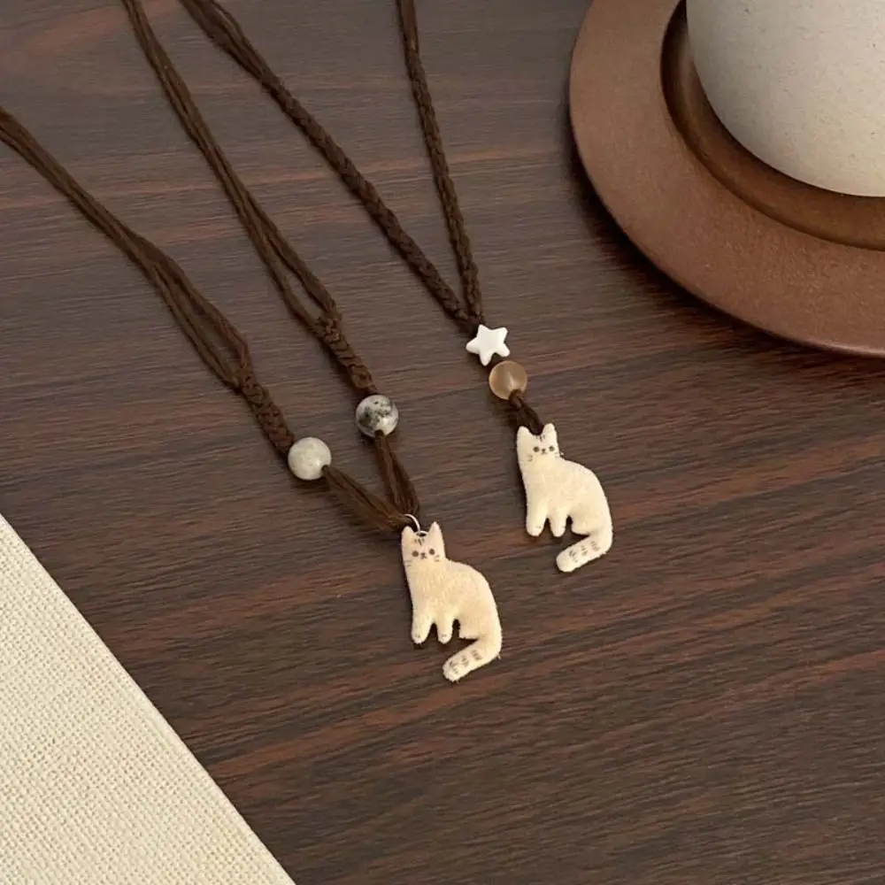Korean Style Retro Cat Necklace Minority Design Jewelry Accessories Beaded Necklace Charms Small Ornament Clavicle Chain Female