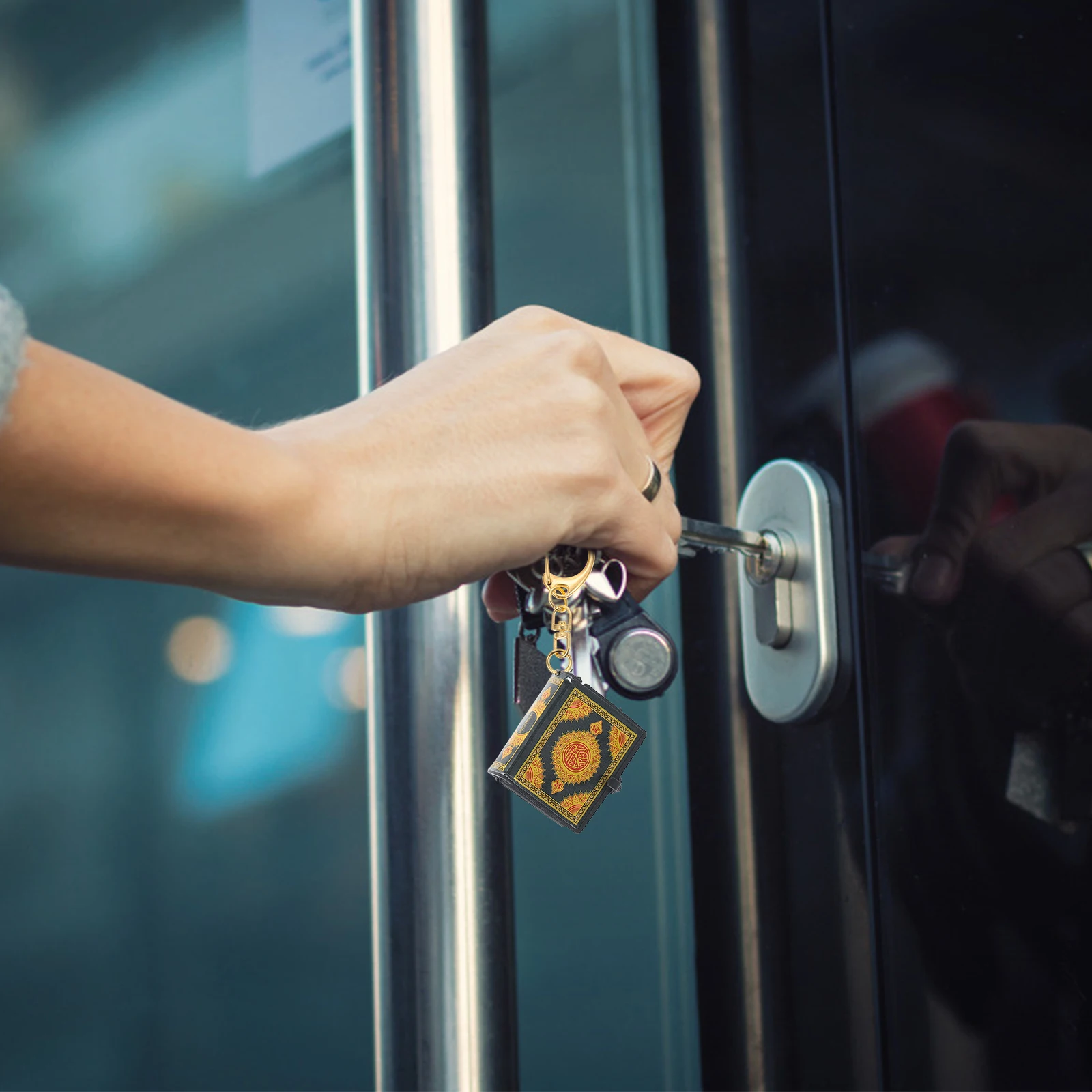 

50 Pcs C Word Buckle Spring Hook Keychains Hooks Heavy Duty Key Chain Accessories Outdoor Craft Pendant