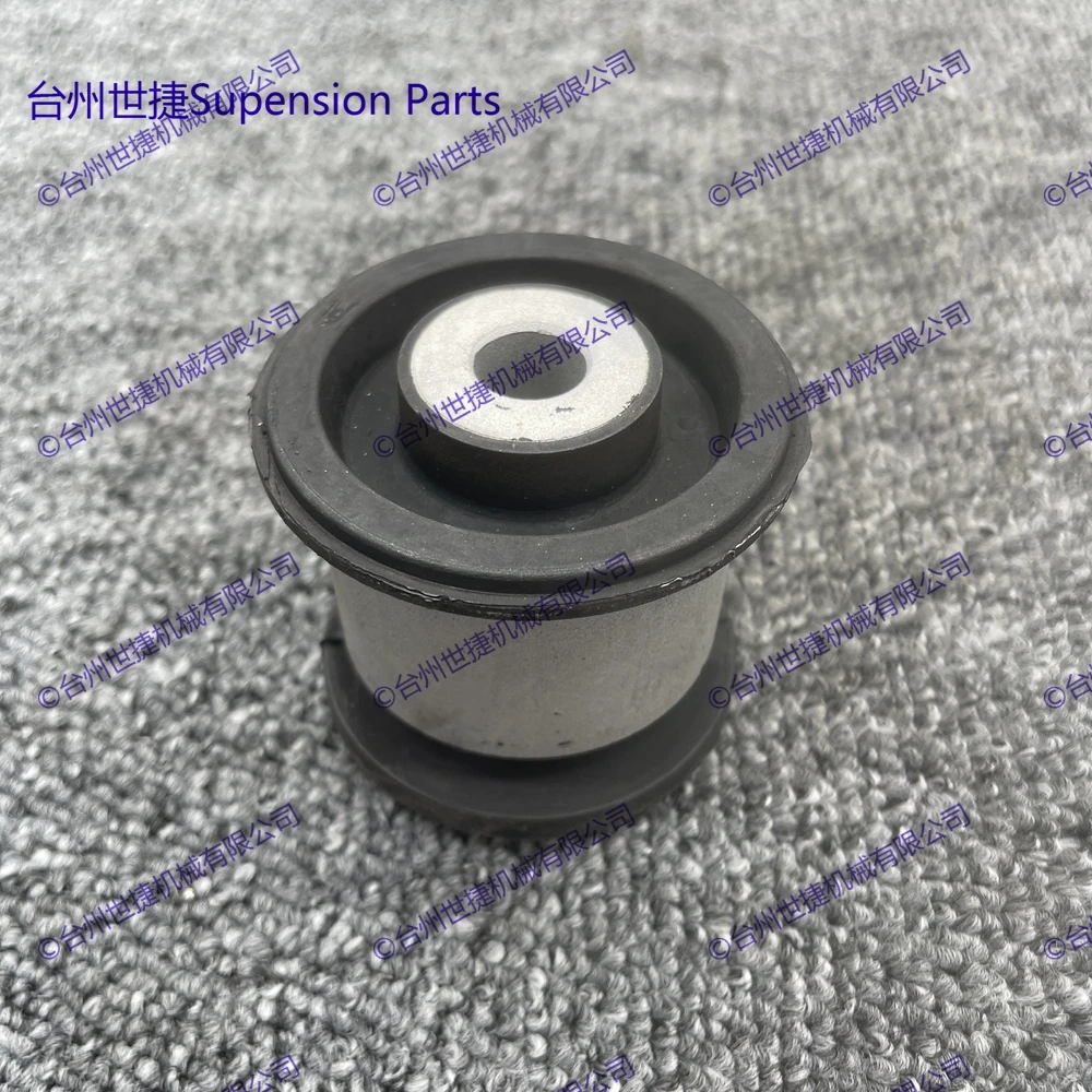 Front Lower Control Arm Bushing For MERCEDES-BENZ GL-CLASS X164 M-CLASS (W166) -CLASS (W251, V251) 1643330414 1643303407