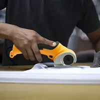 21cm Electric Fabric Shears: 300RPM Cordless & 0.62kg Lightweight - 40min Runtime for Multi-Layer Cutting