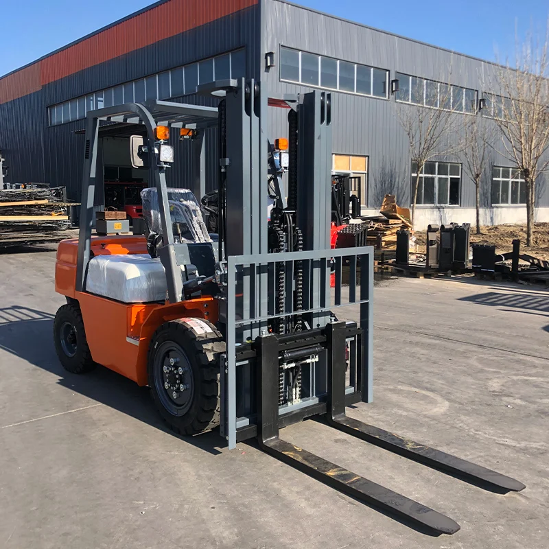 Lumber Processing 4 Wheel Electric Forklift 4.5 Ton For Timber Mill Log Stacking Lumber Yard Pallet Transport Heavy Load