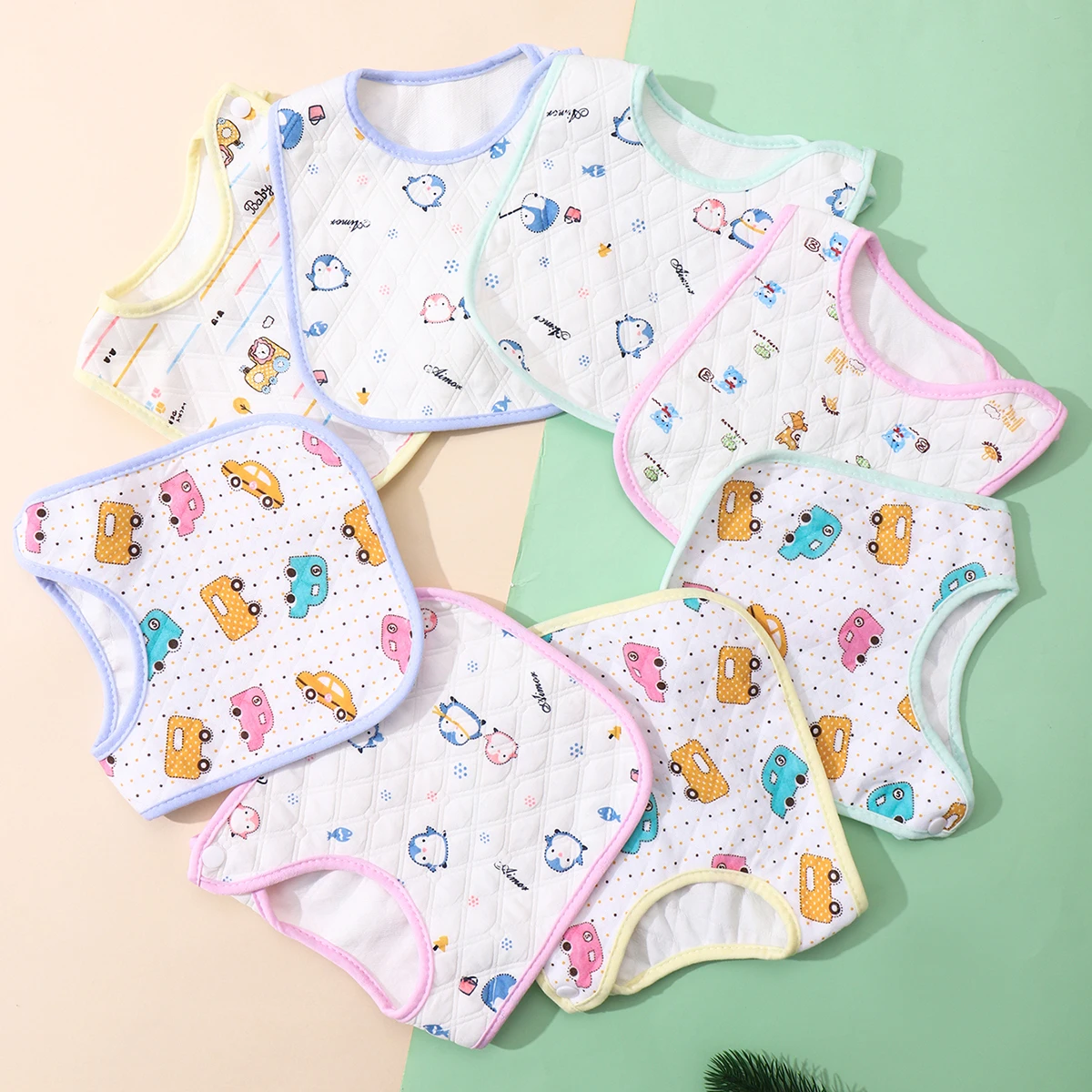 Random 3pcs Baby Bibs Burp Cloths Bibs Soft Cotton Adjustable Bib U Shape Newborn Feeding Bibs Infants Saliva Towel