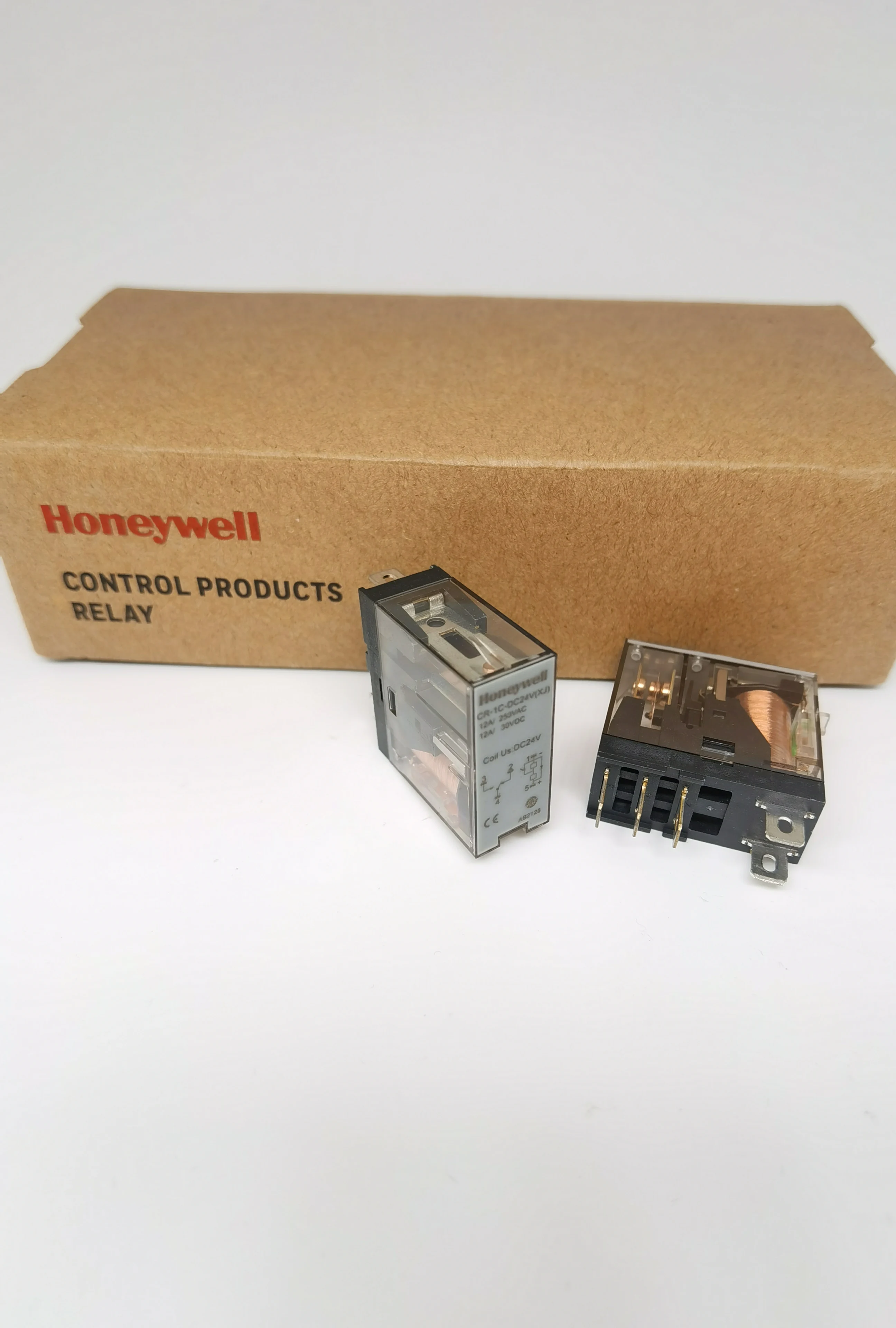 CR-1C-DC24V(XJ) Honeywell Authorized Agent Intermediate Relay Brand new and original Fast shipping