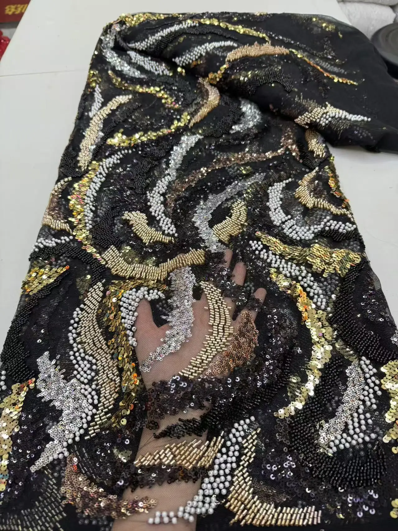 

Fashion African Lace Fabric 2025 High Quality French Beaded Luxury Tulle Lace Nigerian Sequins Net Lace Fabric For Wedding Dress