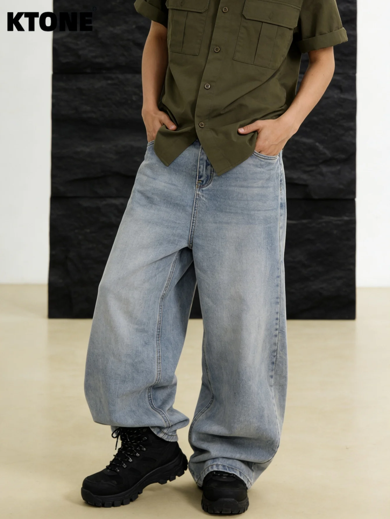 

Y2K Blue Baggy Jeans Pant Light Retro For Dating For Man Drip Fashion Denim No accessories or belts included