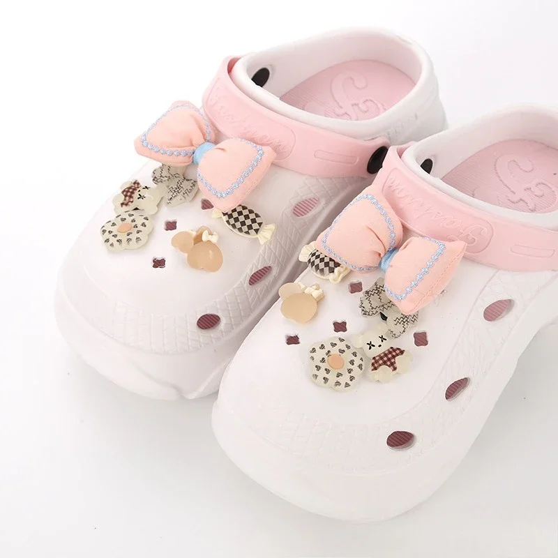 

12 Pcs DIY Hot Selling Hole Shoes Shoe Buckle Accessories Removable DIY Material Cartoon Bow Candy Bear Shoe Flower Wholesale
