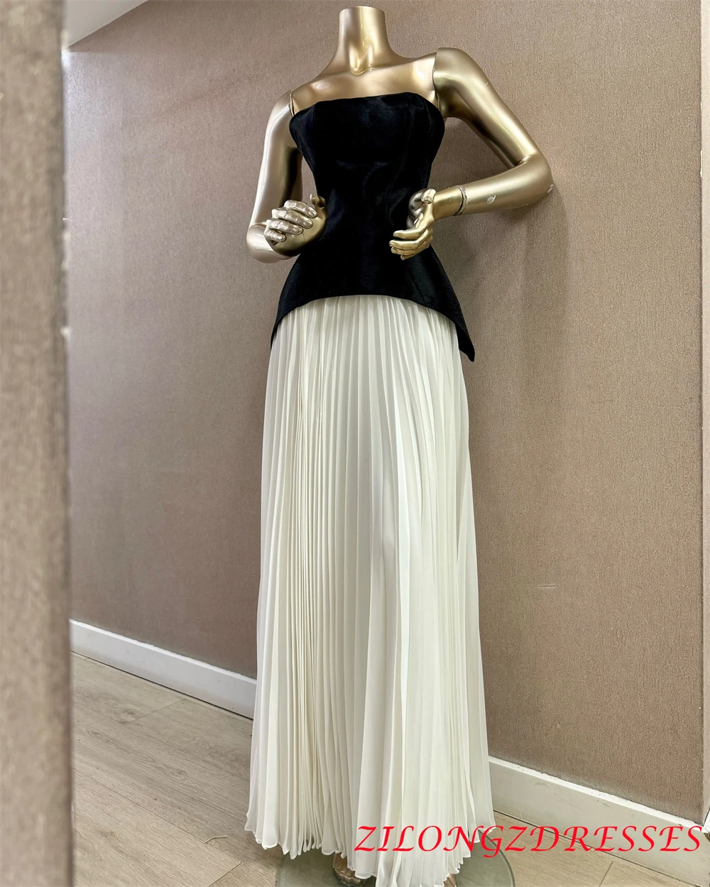 Customized  Classic White Chiffon Evening Dress Formal Strapless Sleeveless Homecoming Dresses Fashion Special Occasion image 2