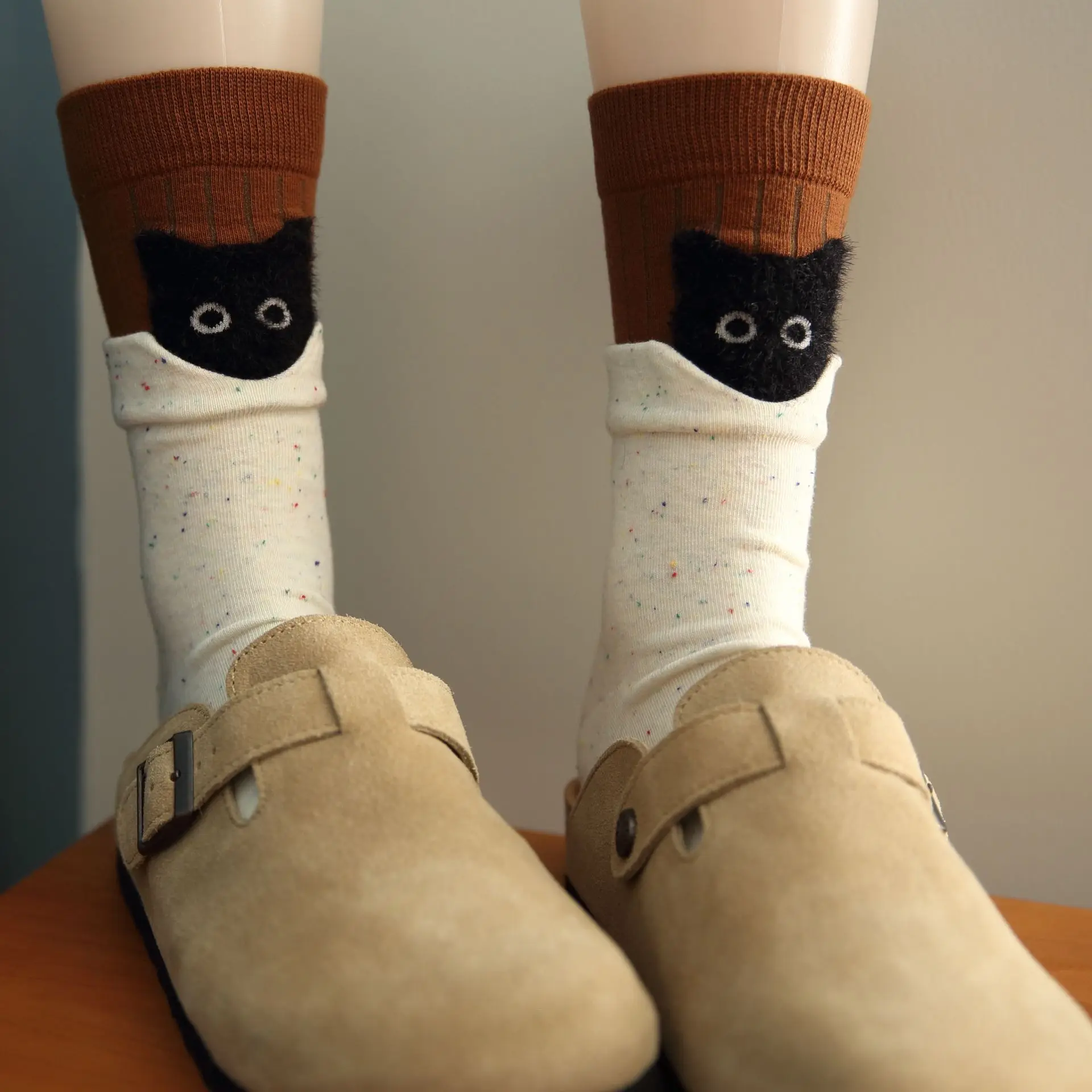 Women's Socks Autumn And Winter Two Wear Boneless Socks Trendy Mid Tub Socks Fashion Funny Sock Cute Simple Double Crooked V-Cat