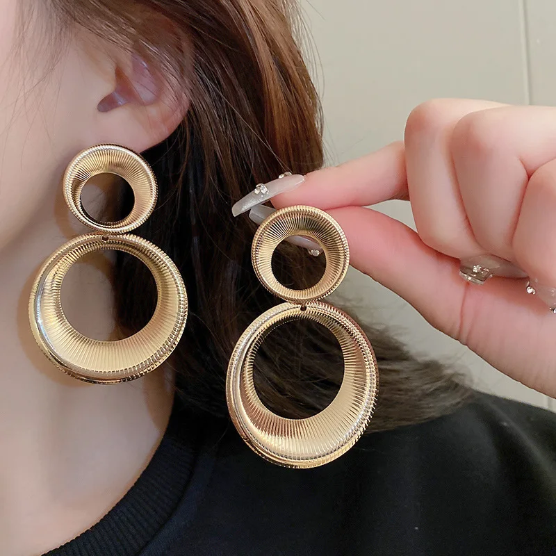 925 Silver Needle Exaggerated Striped Dual Exhaust Circle Earrings For Women Jewelry 2026 Trending Nightclub Stage Earrings M3
