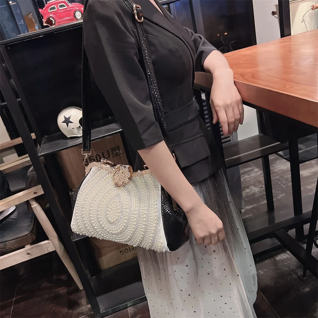 Luxury Fashion Diamonds Women\'s Handbags Lady Genuine Leather Pearl Clip Bag Female Crossbody Shoulder Party Evening Bags
