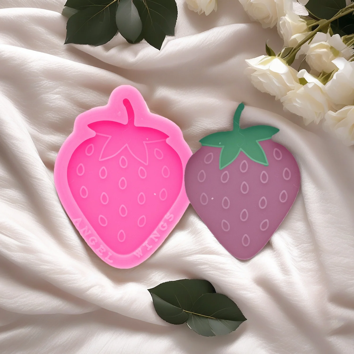 

Strawberry Avocado Molds Epoxy Resin Molds Silicone Keychain Mold Candy Fondant Chocolate Sugarcraft DIY Cakes Carrot mold