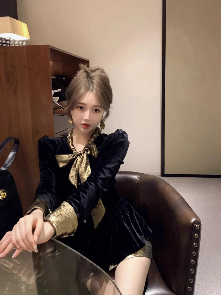 Camisa de terciopelo con pajarita para mujer, Tops Vintage con manga abombada y cintura ajustada, Blusa elegante de fiesta a la moda para primavera 2025