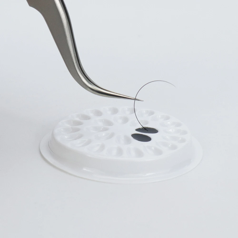 100 個使い捨てプラスチックフラワーまつげホルダーステッカー接着剤接着パレットまつげエクステンションメイクツール