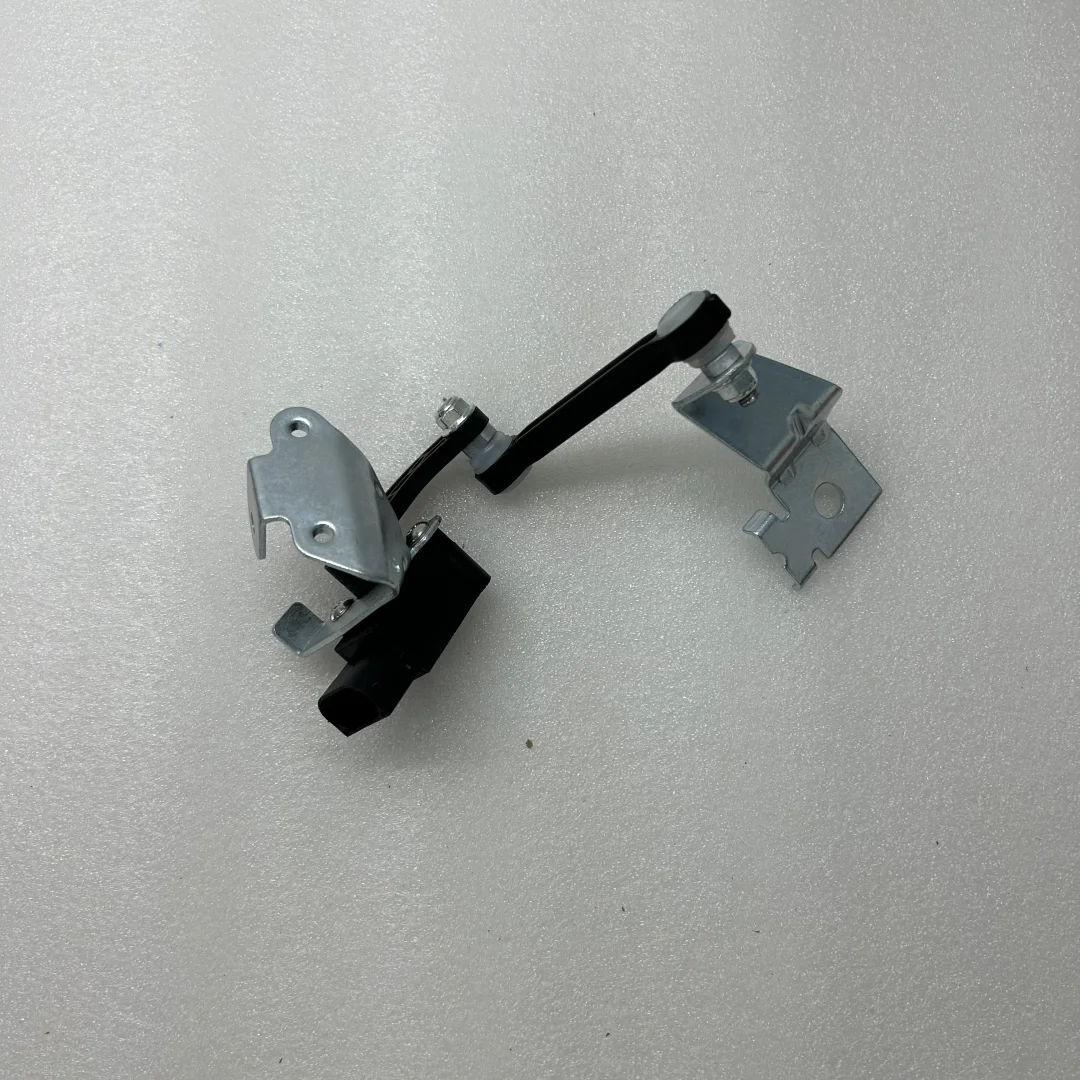 1pcs 1812340 AV61-5A955-AA Rear Body Height Sensor Bracket Assy For Ford Focus C-MAX 2003-2019Headlight Level Sensor