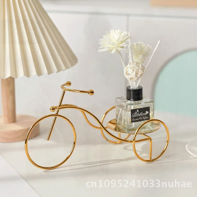 

Fireless Aromatherapy Candle Holder Iron Electroplated Home Bathroom Deodorizing Living Room Bedroom Indoor Fragrance Stand