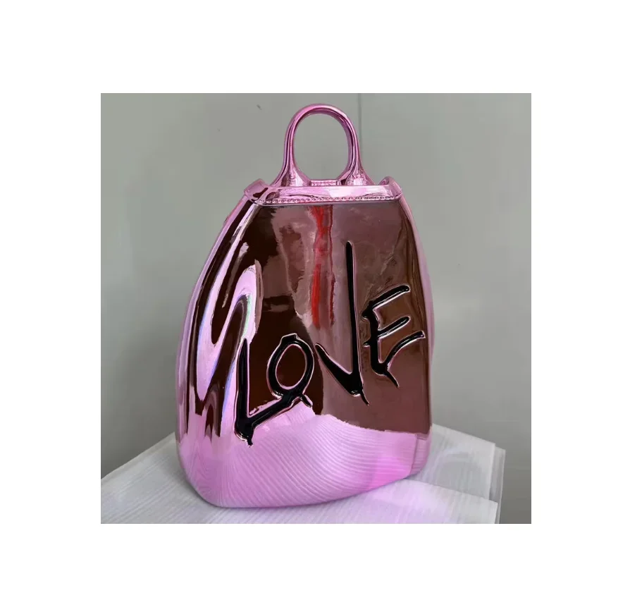 

Modern Indoor Home Decor Folk Art Cone Statue Vase Resin Crafts Fiberglass Sculpture Electroplate Handbag Indoor Ornament Art