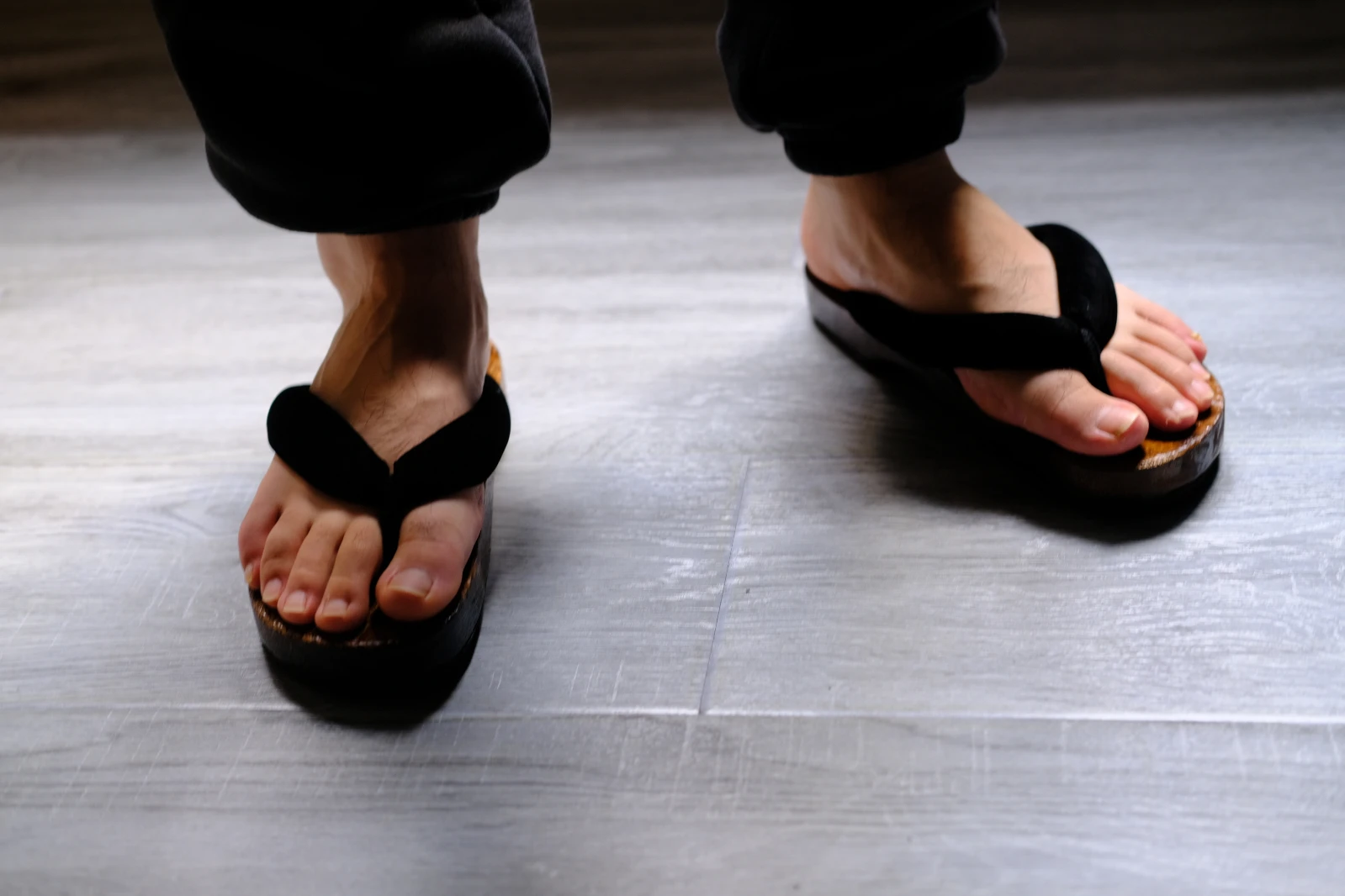 Mann Frauen Hausschuhe Japanische Geta Flip-Flops Cos Demon Slayer Holz Dicke Sohle Coplay Schuhe Hausschuhe Japanische Clogs Sandalen – Detail 9
