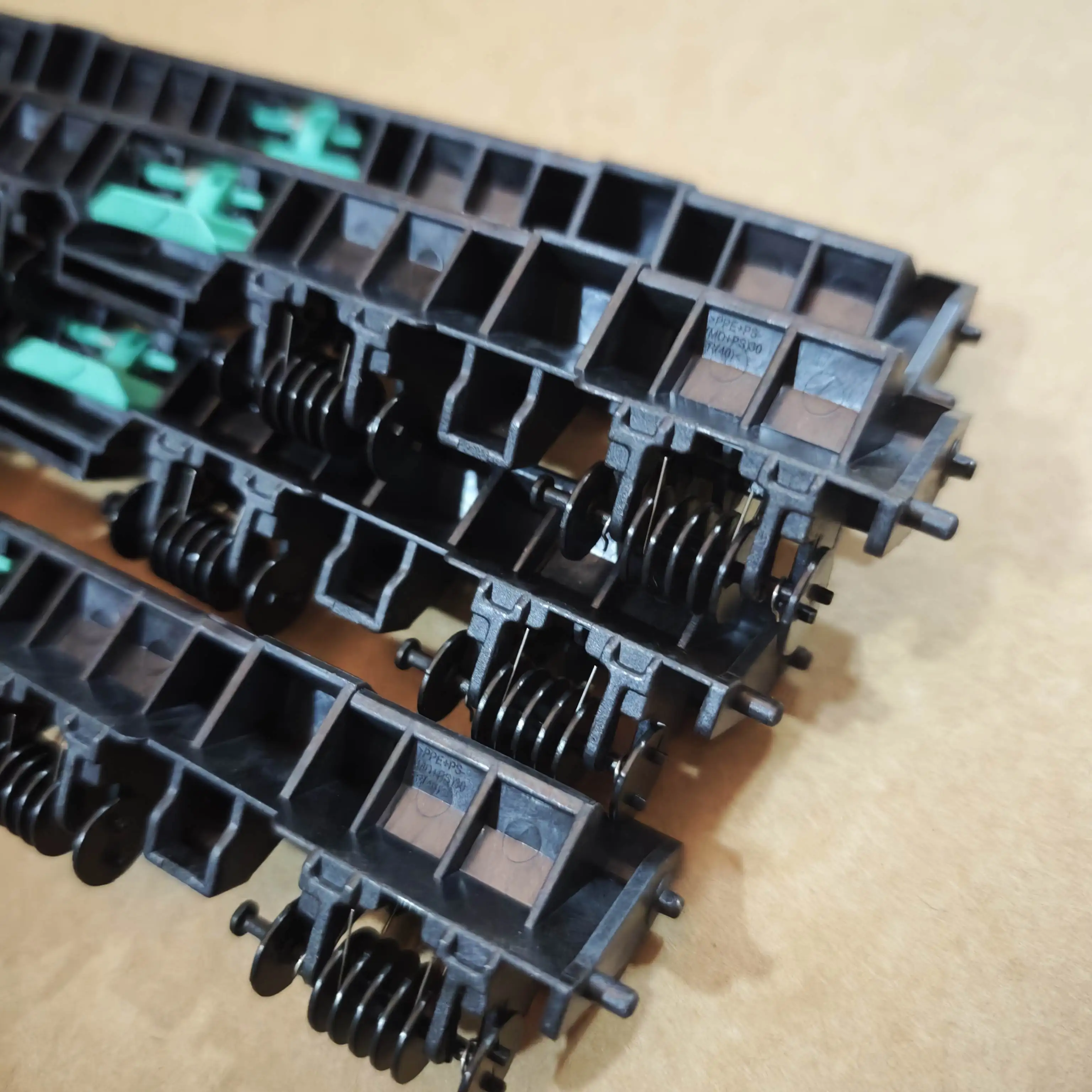 

5PC Fuser Guide Delivery for Canon MF4410 MF4710 MF4752 MF4890 MF4779 MF4712 RC2-9483-000 RC2-9484-000