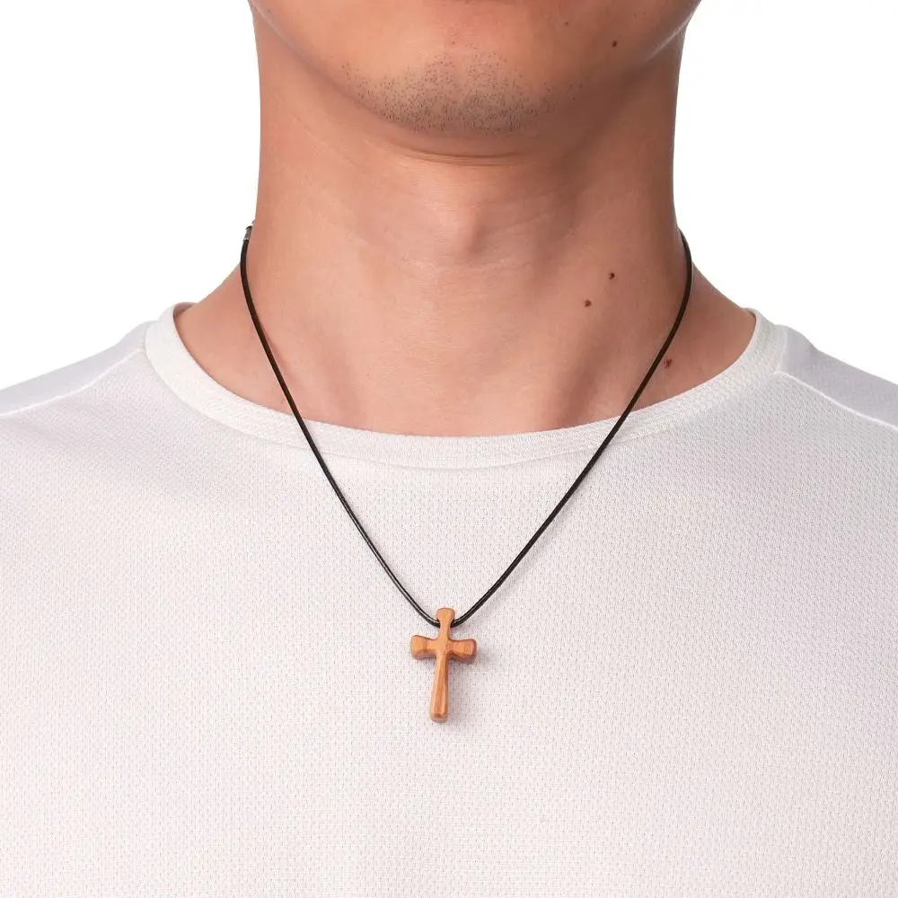 Retro Wooden Cross Necklaces Leather Rope Hand-carved Cross Pendant Blessing Choker Neckchain for Prayer Church