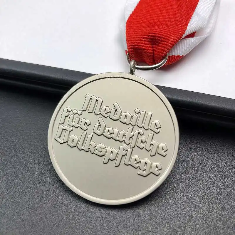 ألمانيا المستوى الثاني الرفاهية الاجتماعية عبر شارة الحرب التذكاري التعميم بروش قلادة الشريط ميدالية الديكور الحرف 1 قطعة