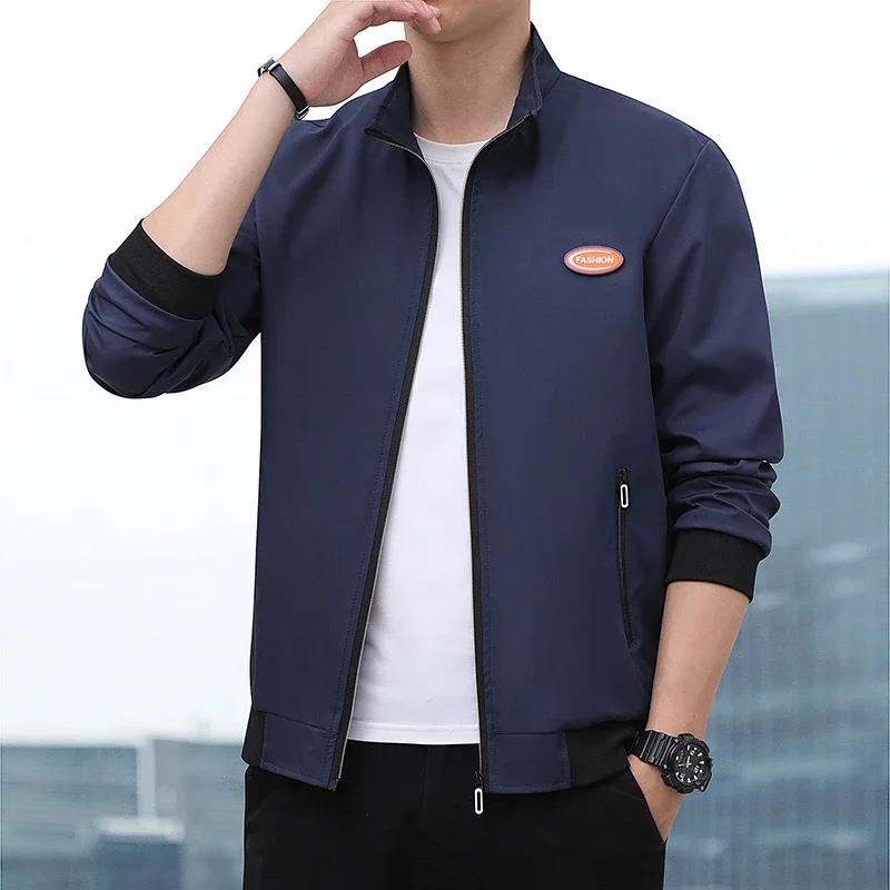 Giacca da uomo leggera 2025 Primavera Autunno Colletto rialzato Trendy Business Leisure Moda Cappotto versatile Giacche direzionali da uomo