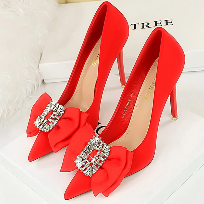 

BIGTREE Shoes Silk Satin Women Pumps Bowknot High Heels Rhinestone Decoration Stilettos Red Women Heel Wedding Shoes Big Size 43