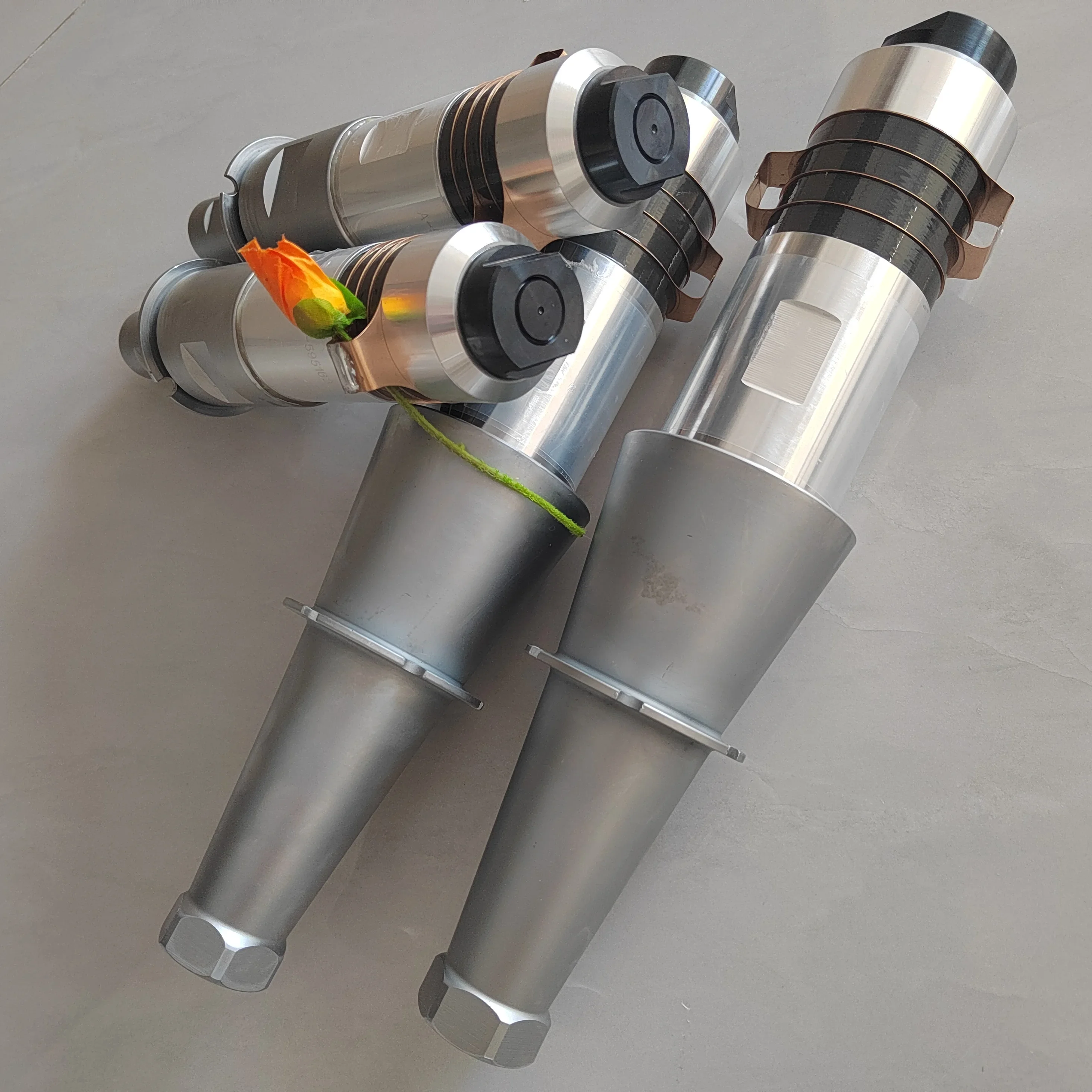 15KHZ 2000W Ultrasonic Welding Transducer For ABS PP Plastic Welding Slabs Case