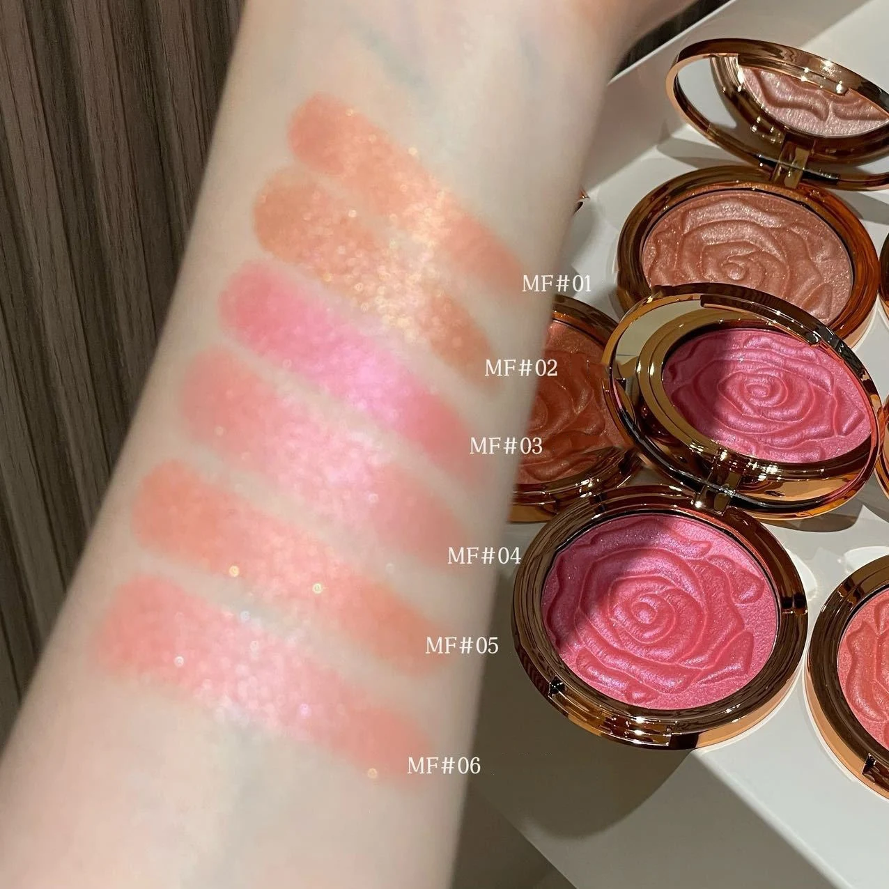 Rosen-design Highlighter Und Blush Palette Schimmernd Rosa Wangen_voghion.com