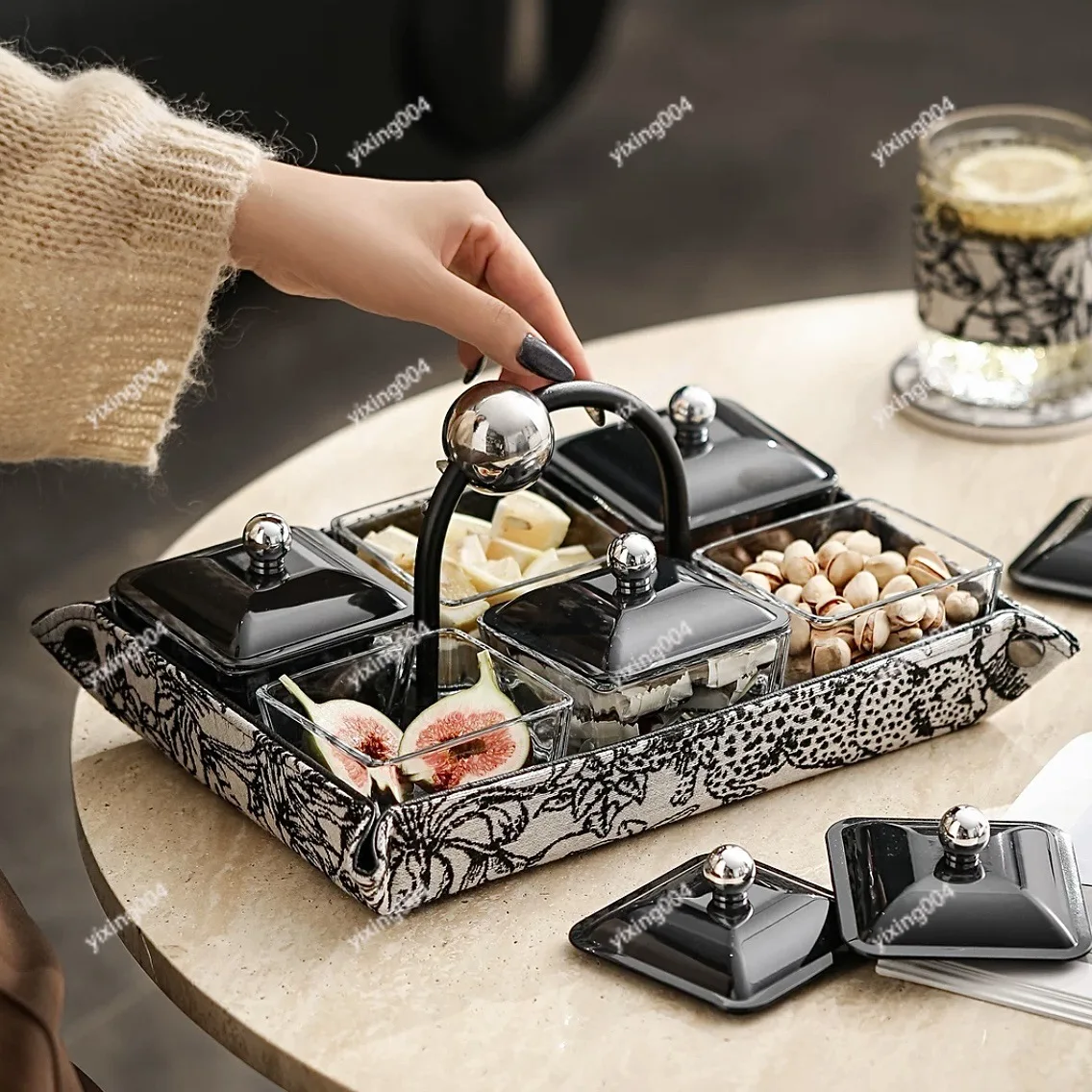 Stylish Divided Snack Tray Elegant Fruit Candy Dessert Plate Small Decor Ornament for Home Living Room Table