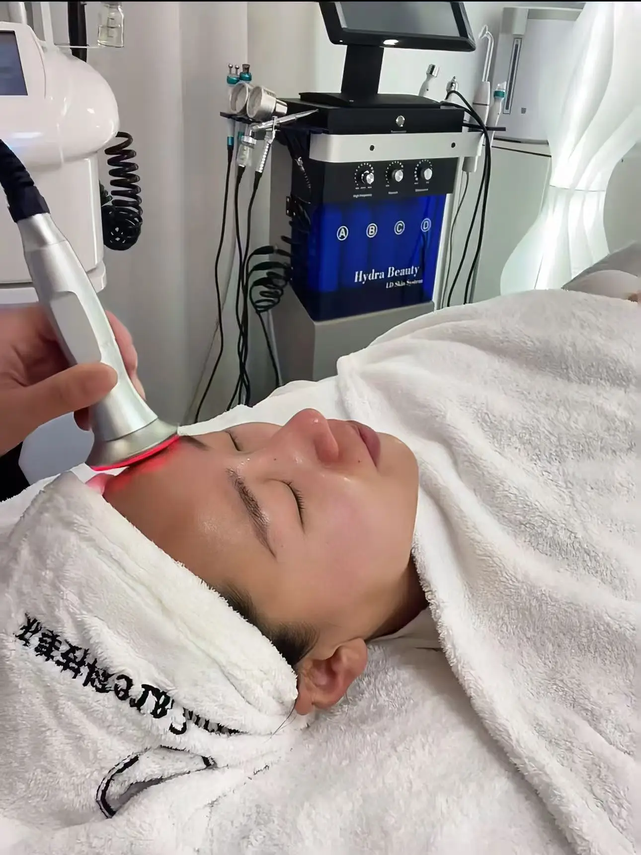 

SLyric 14 In 1 hydra beauty facial Machine Skin Peeling hydra beauty facial Hydradermabrasion Korea Aqua Peel Machine