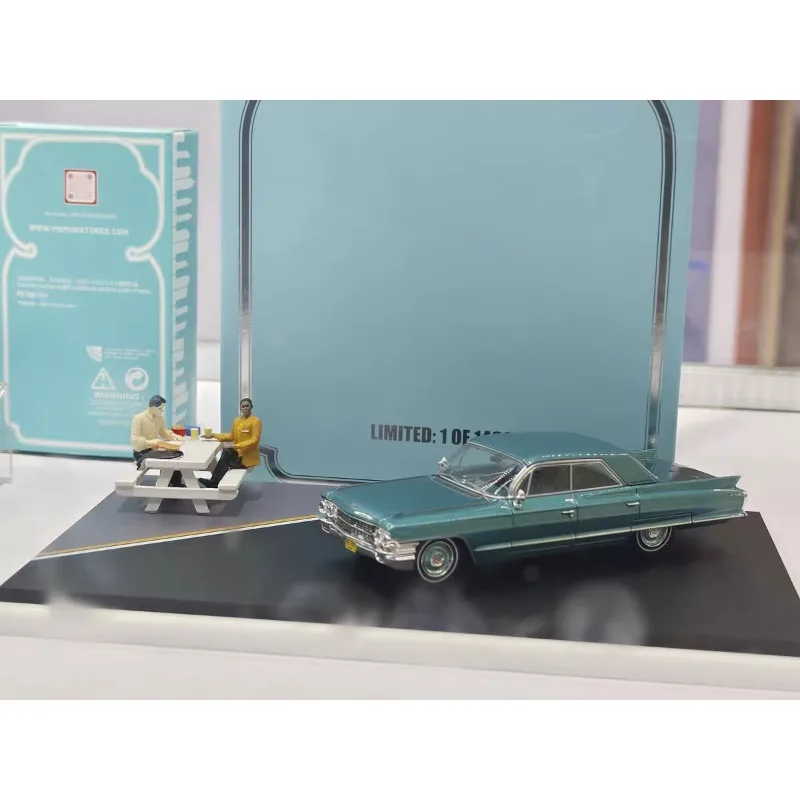 

Stock 1:64 2025 Beijing Exhibition Limited Edition Diwei Green Book TV Car Die-cast Alloy car model, adult decoration.