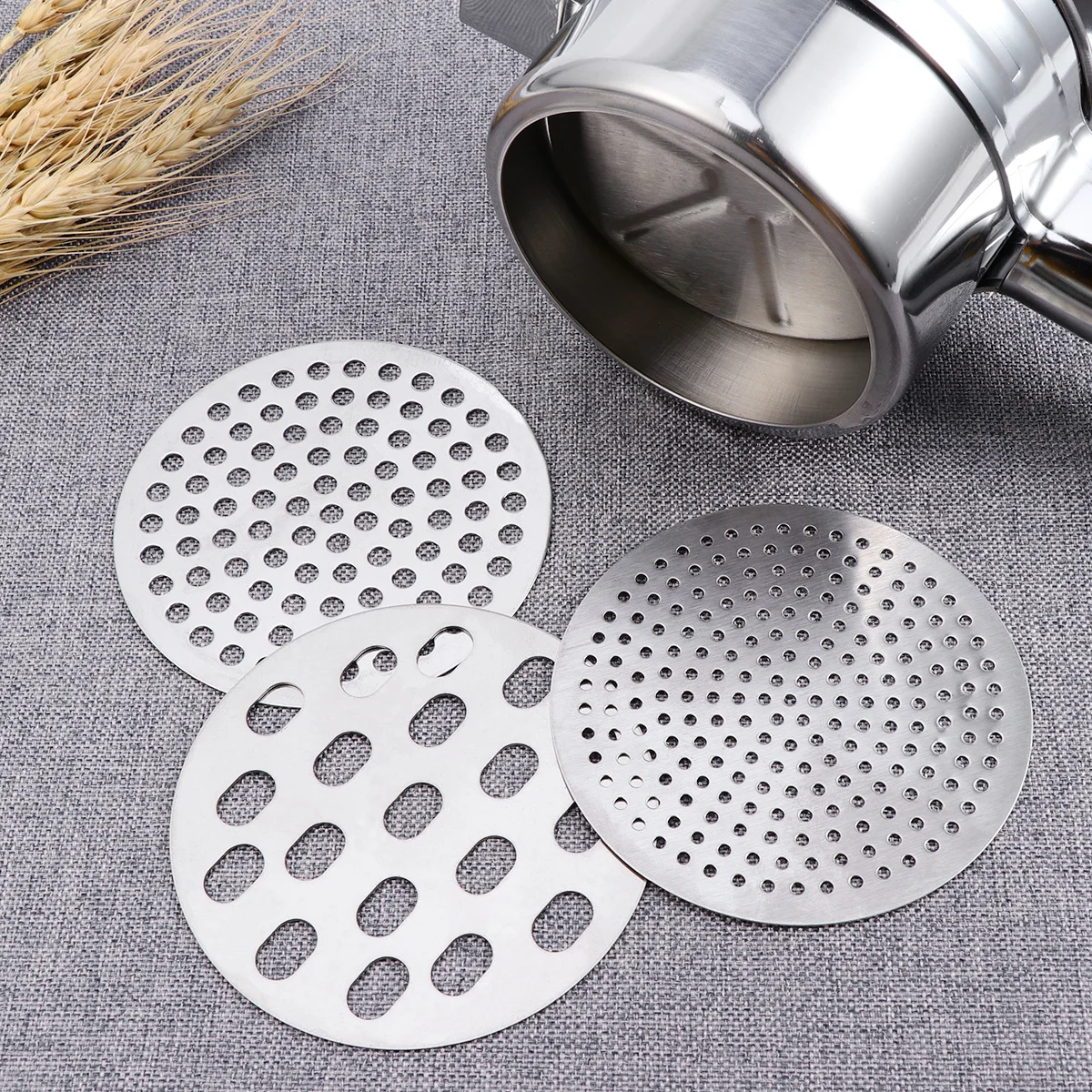 

Potato Ricer Stainless Steel 3 Disks Ergonomic Handle Food Strainer Fruit Masher Press for Puree Baby Food Potato Ricer
