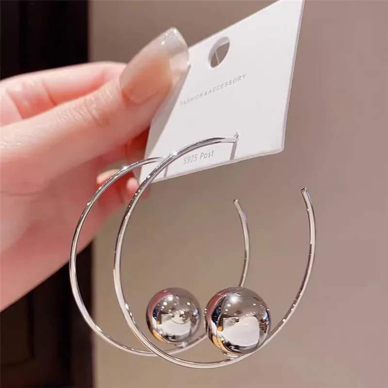 

YANGLIUJIA C Shape Metal Earrings European American Style Personality Fashion Stud Earrings Ms Girl Travel Wedding Accessories