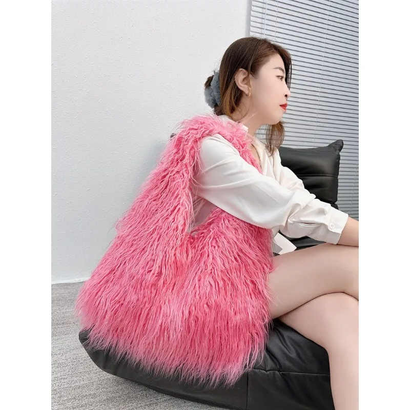 Y2k Kpop Girls Hot Fluffy Furry Shoulder Bags for Women Trend 2024 Luxury Brand Designer Faux Fur Big Tote Bag Harajuku Handbags