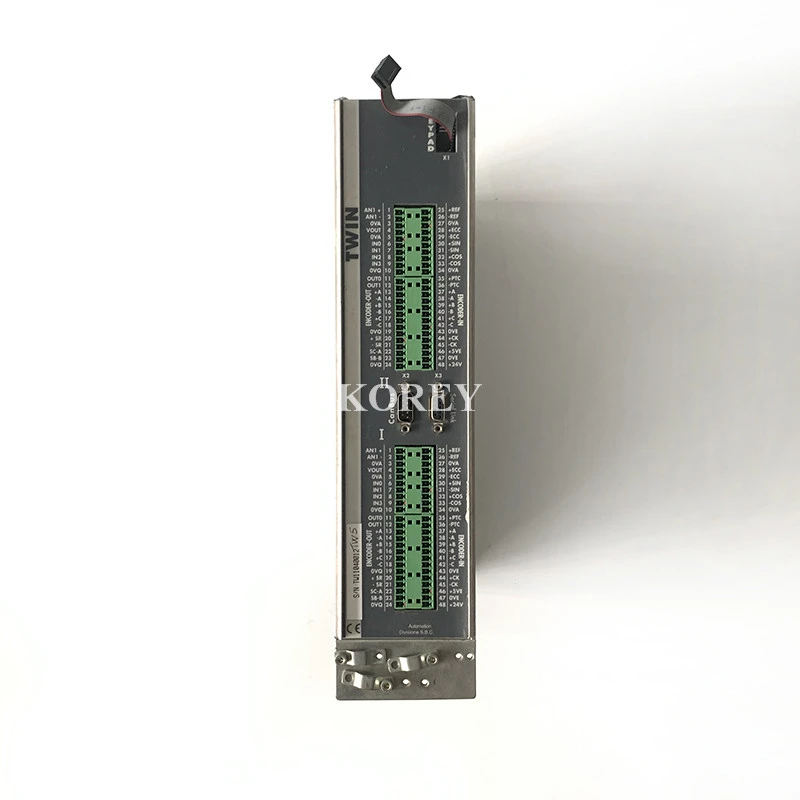 

В наличии 2 * AXIS SERVO DRIVER TWIN5-R53/A/K006 TWIN8, в хорошем состоянии