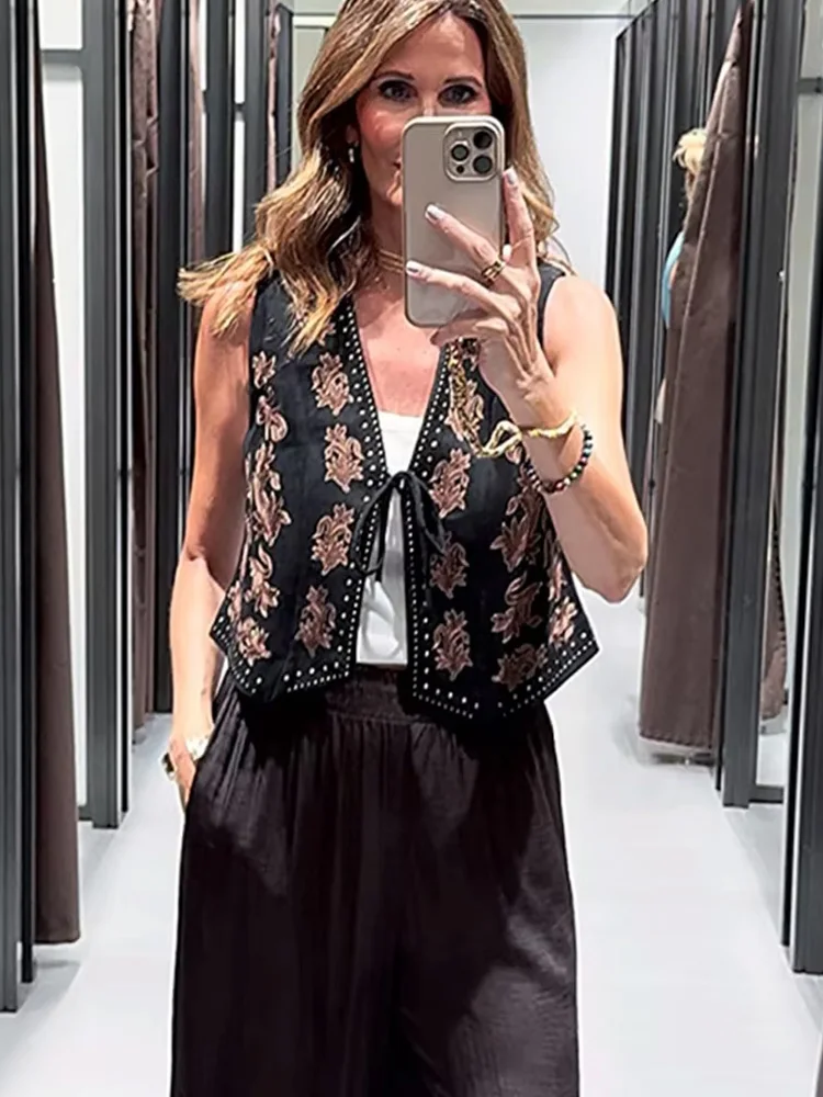 

HH 2025 Female Autumn Vintage Embroidered Velvet Texture Vest Coat Women's Fashion Sleeveless V-neck Lace-up Waistcoat Mujer