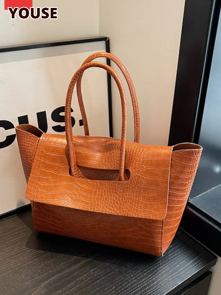 

Retro Commuting Shoulder Bag Luxury Crocodile Pattern Women Handbag With Short Handle Shoulder Bags Large Travel Tote Bag