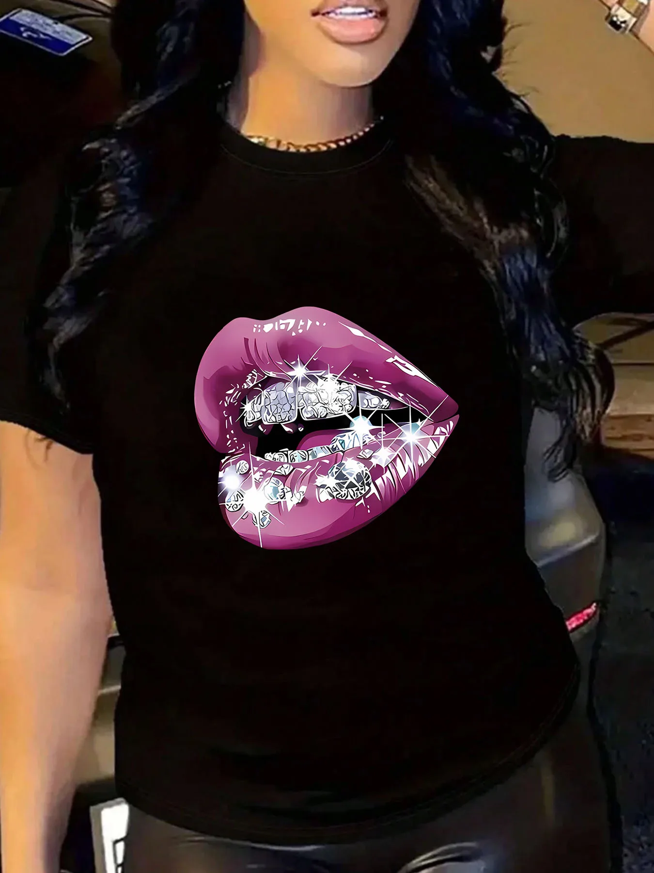 

Pink lips Plus size women's round neck short sleeve T-shirt with elastic half sleeves and trendy prints