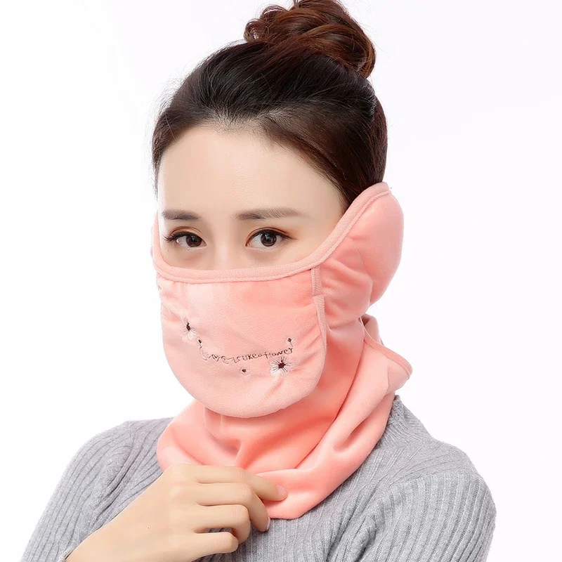 Mascarilla de algodón a prueba de viento y polvo para mujer, máscara facial cálida de terciopelo bordado, lavable y reutilizable, calentadores de