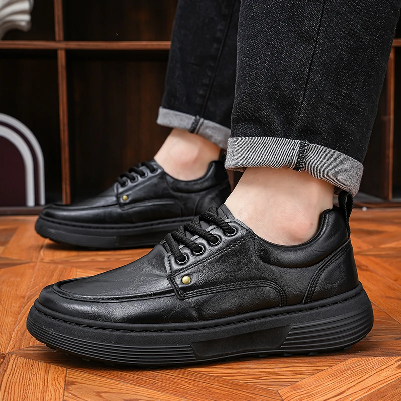 Classici Scarpe casual in pelle PU nera Scarpe da jogging da uomo Scarpe Oxford da uomo