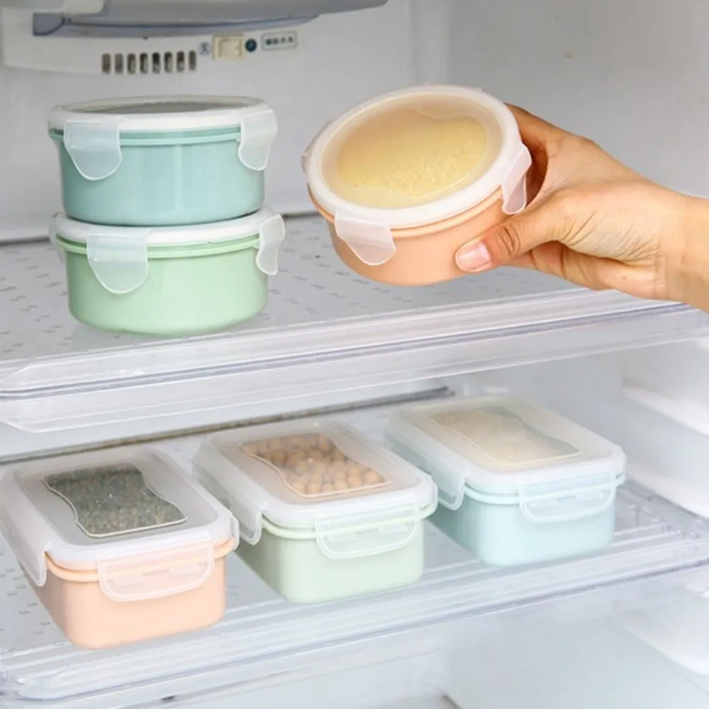 5PCS Fresh Plastic Food Storage Containers Round Shape Airtight Snap-Lock Lunch Boxes Refrigerator Food Boxes Kitchen Countertop