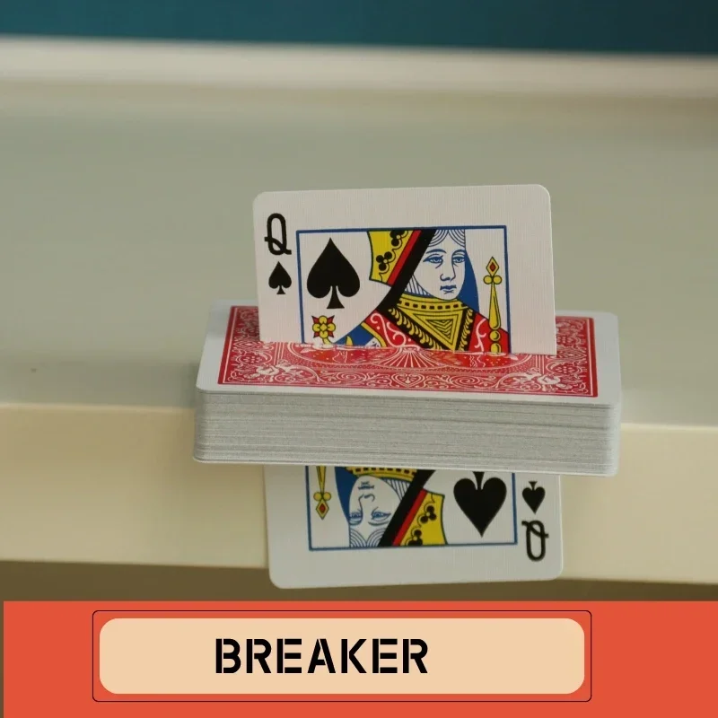 Jeu de cartes Assassin Breakers par Ade Rahvirus, jeu de cartes à travers un jeu de cartes solide, outil de magicien drôle, gros plan, tours de magie amusants