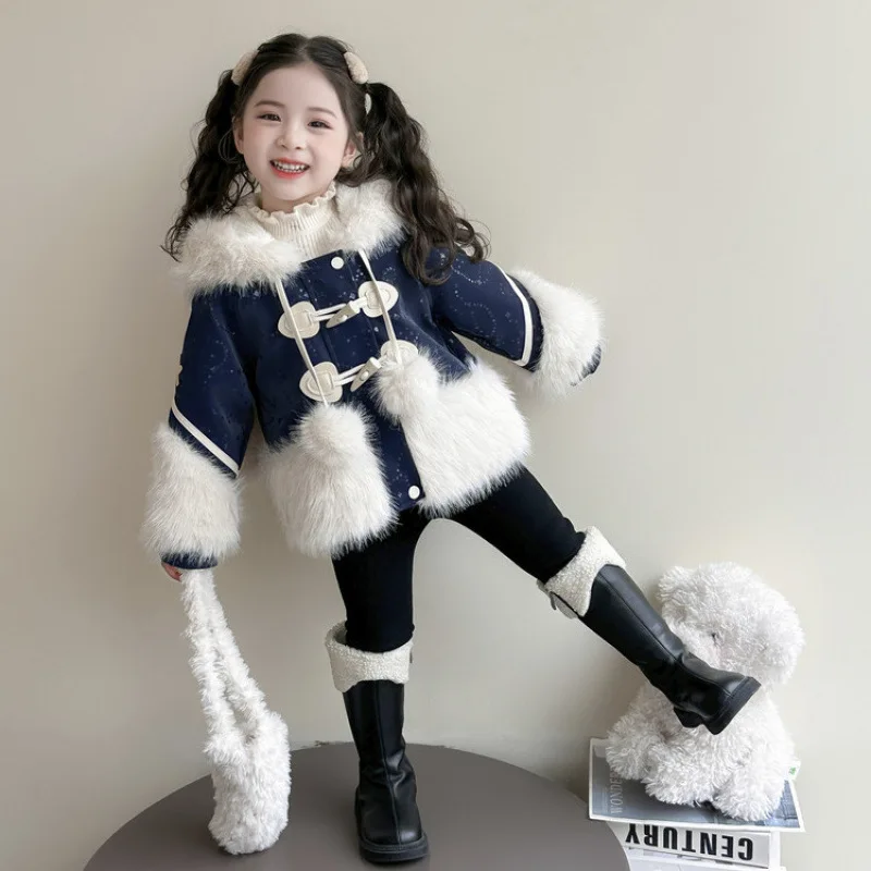 

2025 Winter Girl's Plush Coat New Cute & Sweet Thickened Fleece Jacket for Baby Girls Warm Teddy Bear Outerwear