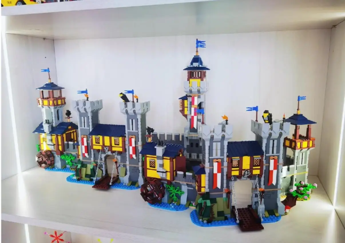 MOC 31120 Medieval Castle 3in1 Building Blocks Street View Architecture 1426pcs Bricks Toys for Children Birthday Gift Set