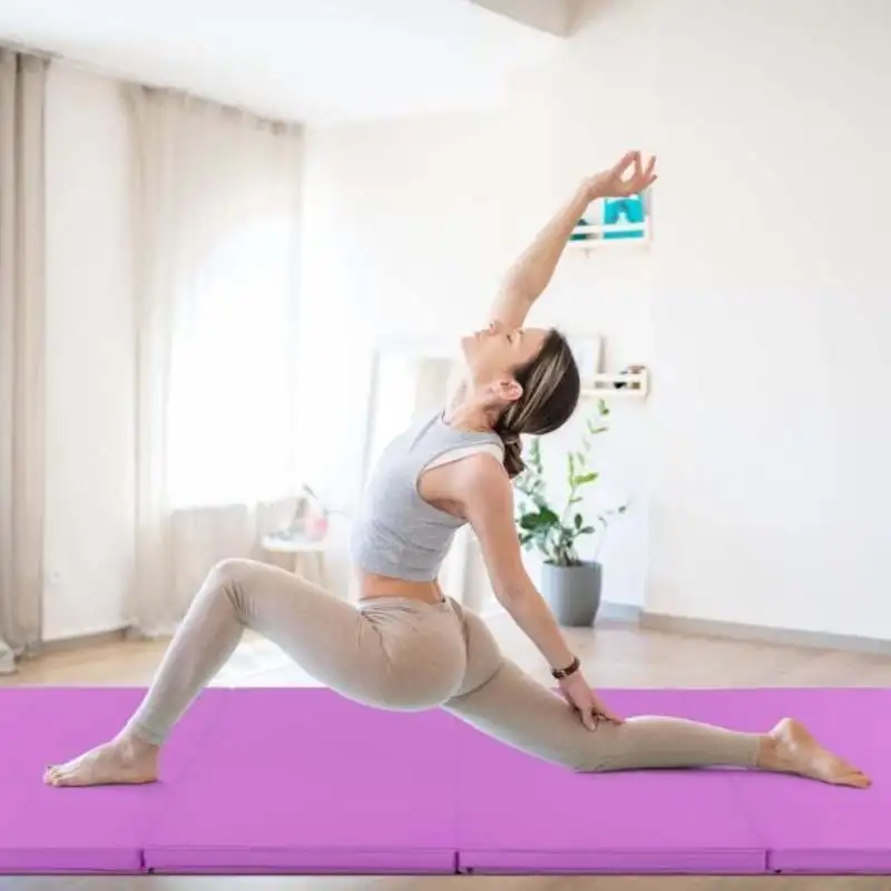 Tapis de gymnastique pliable violet 8 x 4 pieds, surface épaisse et rembourrée, design léger et pliable pour l'entraînement en salle, le yoga et les activités intérieures