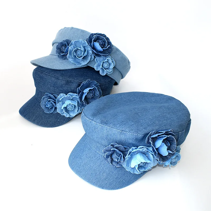 Modische Denim-Baskenmütze mit dreidimensionaler Blume, flacher Schirm, Sonnenhut, Gesichtsverkleinernd, Outdoor-Damen-Kapitänsmütze im Militärstil – Detail 2
