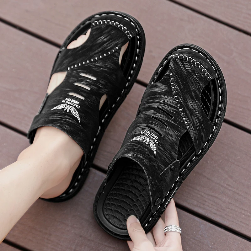 Men\'s Slippers Sandals Summer Outdoor Beach Shoes Comfortable Breathable Casual Baotou Hole Leather Handmade Sandals