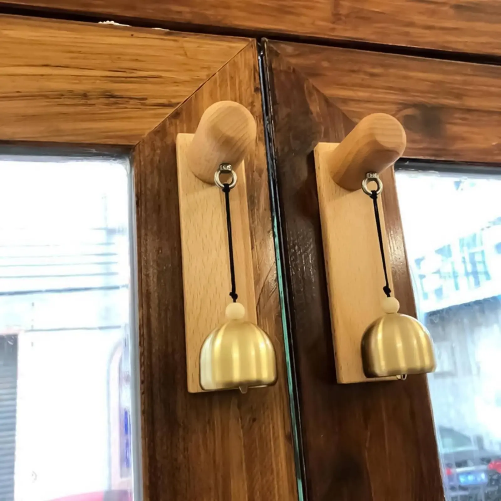 

Japanese Design Brass Chime Easy Installation Sturdy Wood Hanging Chime Attractive Door Tone Elegant Design Attractive Entry