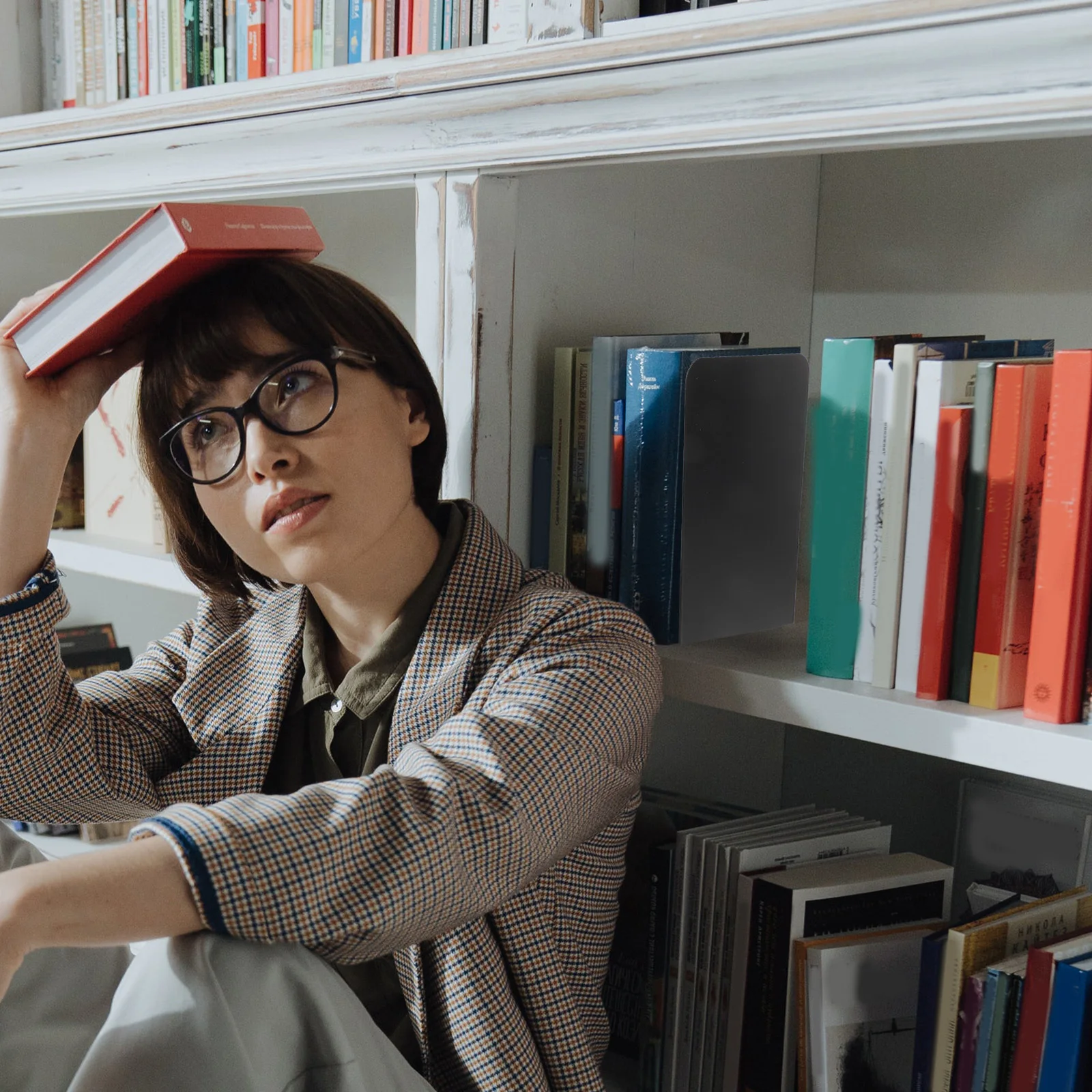 

1Pair Metal Bookend Heavy Duty Black Anti-Slip Base Secure Reading Material Holders Adjustable Decorative Bookends for Books